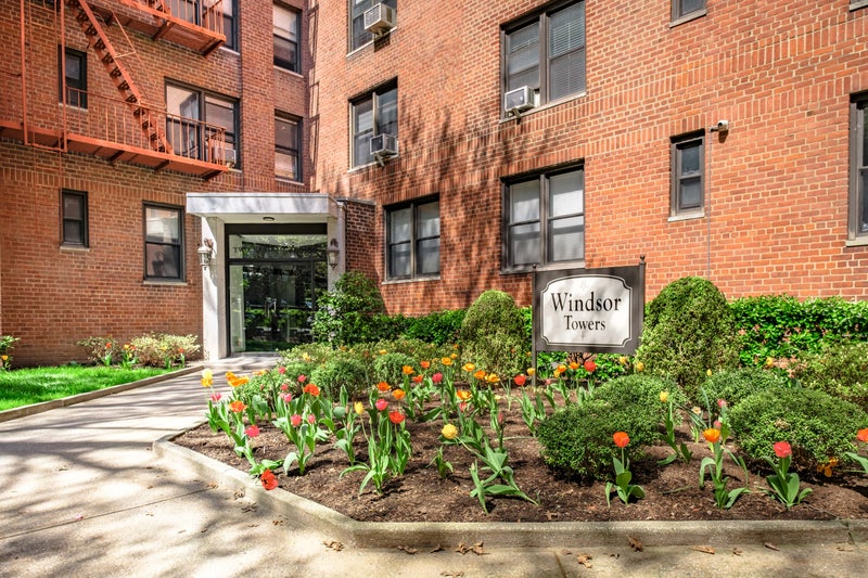 Entrance of 2 Windsor Terrace of the Windsor Towers Cooperative