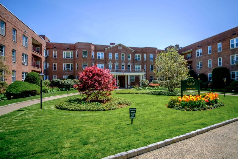 The Courtyard at the Gaylord in White Plains, New York