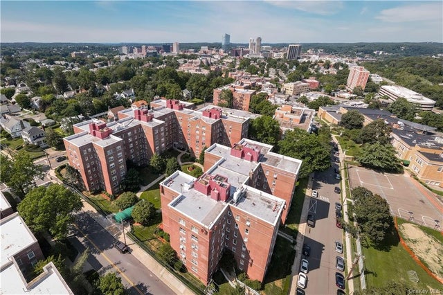 90 Bryant Avenue # Croyden 2a, White Plains